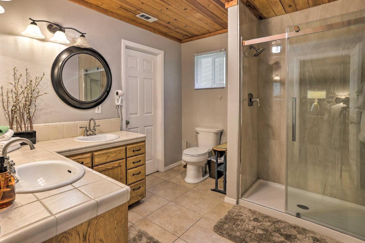 Remodeled Crestline Retreat Walk To Lake Gregory! Εξωτερικό φωτογραφία